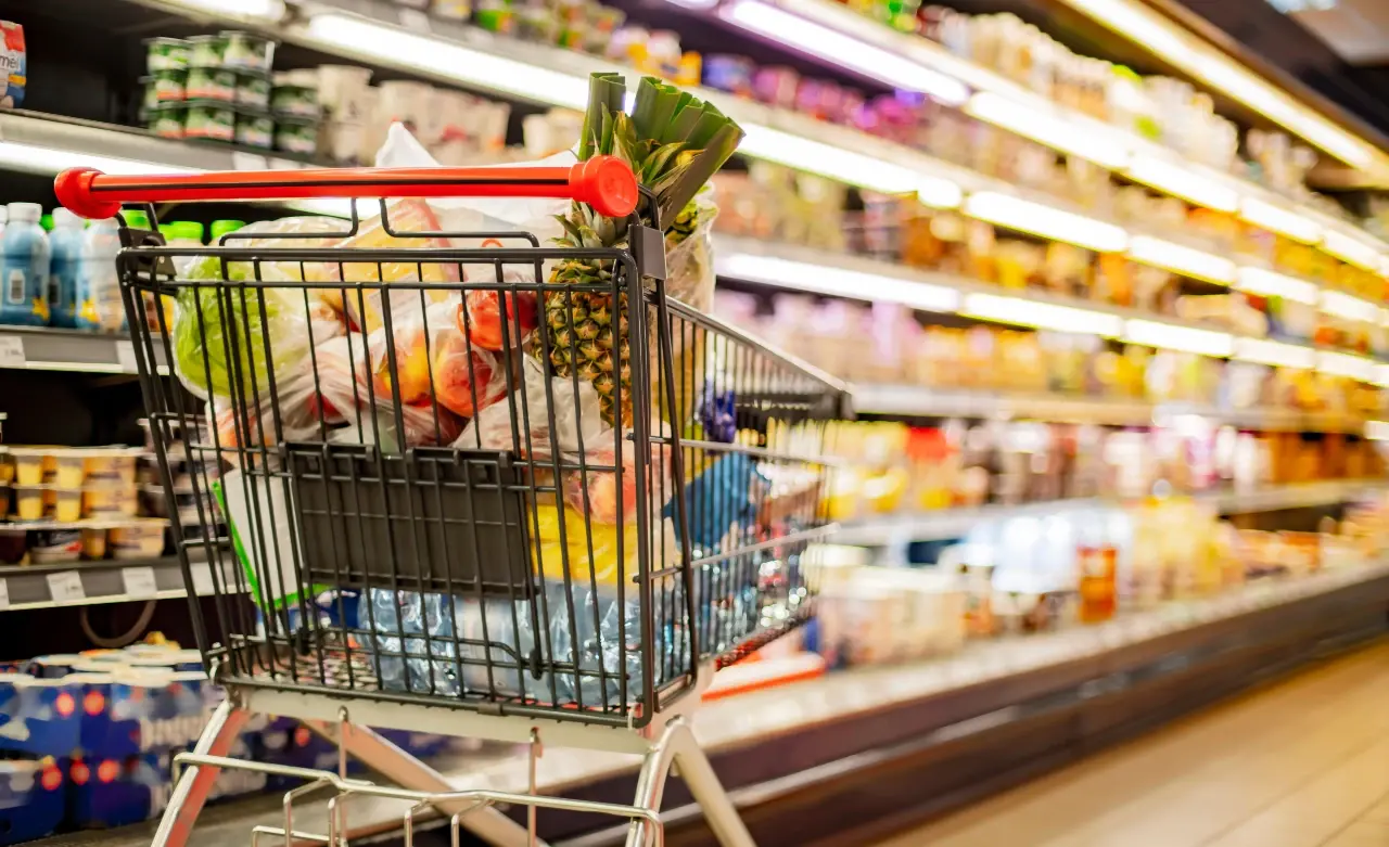 Walmart vs. Sam’s Club Customers: What Makes Them Similar—and What Sets Them Apart?